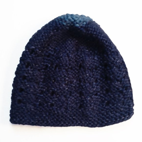 Brand Unknown Blue Hand Knit Dark Blue Baby Hat Size Unknown - Picture 1 of 1